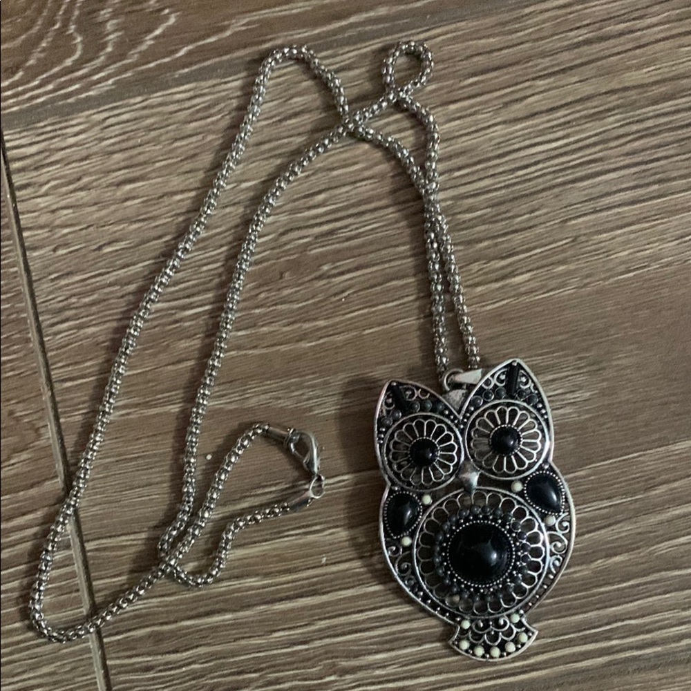 Intricate Silver and Black Owl Necklace